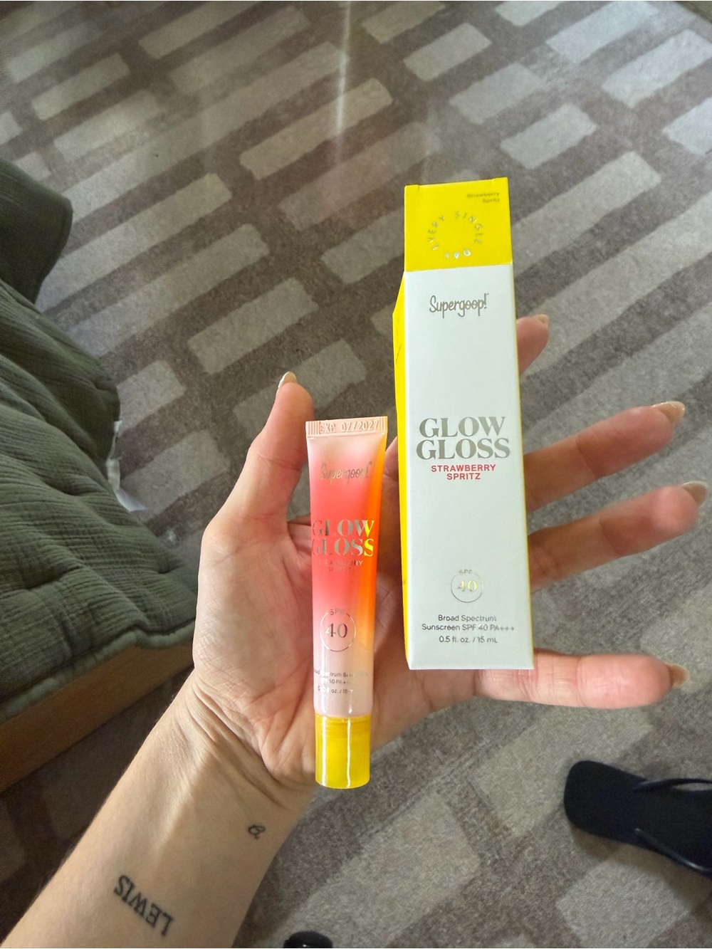 Supergoop! Glow Gloss SPF 40 Lip Gloss – strawberry spritz